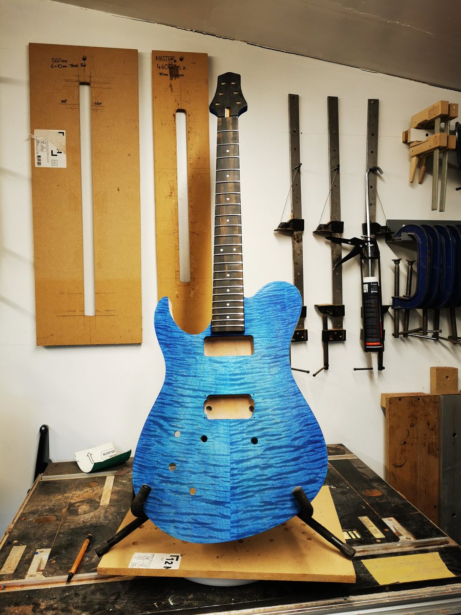 LT Custom Guitars tweet media