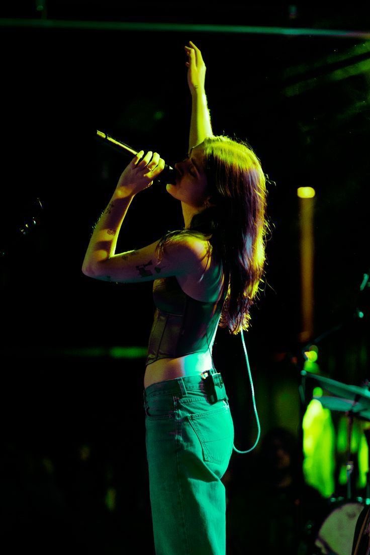 Lizzy McAlpine HQ tweet media