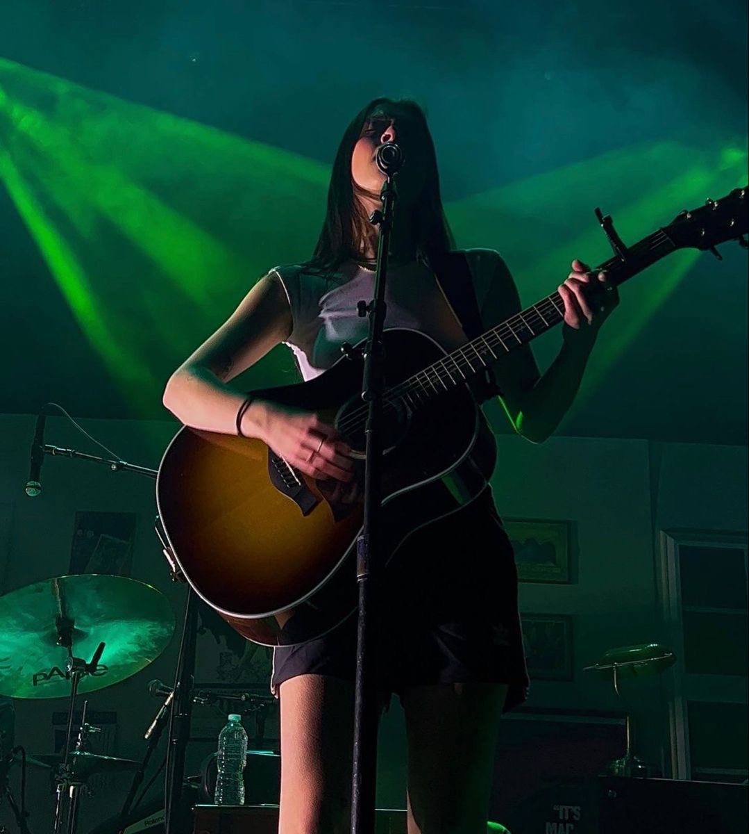 Lizzy McAlpine HQ tweet media