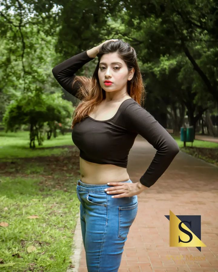 Shaludimp168's tweet photo. Will send topless pic to anyone who follows me and comments here. 

আমার  খোলা  দুধ গুলো কেউ যদি দেখতে চাও তালে , আমাকে ফলো করো আর এখানে কমেন্ট করো  । 

#offer #hurry https://t.co/gz515rEvU6