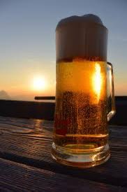 Bucaneve1224's tweet photo. A me … 🍻
#beer #birra #brindisi #ioeme ❤️🌈 https://t.co/Edyp2vRuDR