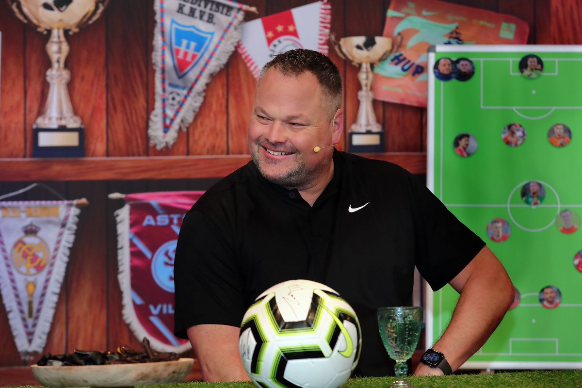 VerhoevenJeroen's tweet image. Van Keeper naar Ondernemer: Mijn nieuwe avontuur na het voetbalveld! 🌟 Genietend van #mexazorg en @SpeeltuinPlezie waar we kansen bieden aan mensen met een beperking. Terugkijkend op mijn voetbalcarrière met @AFCAjax en meer.
Lees: jeroenverhoeven.com/oud-keeper-jer…
#Ondernemen #Avontuur