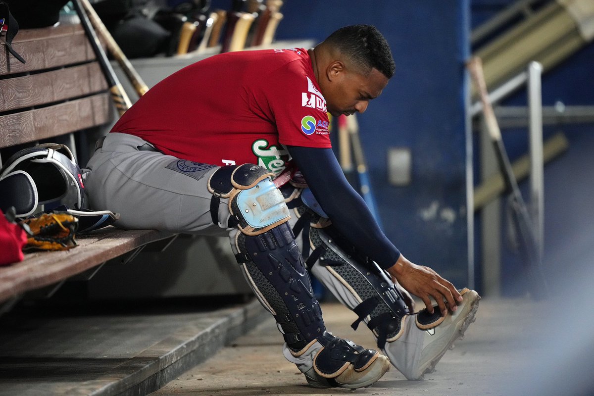 Marlins's tweet photo. Desde Panamá, Miami Marlins Catcher @ChristianBeth27 🇵🇦

join us this season. tickets available now: https://t.co/5rOTQv6054 https://t.co/FiyExte649