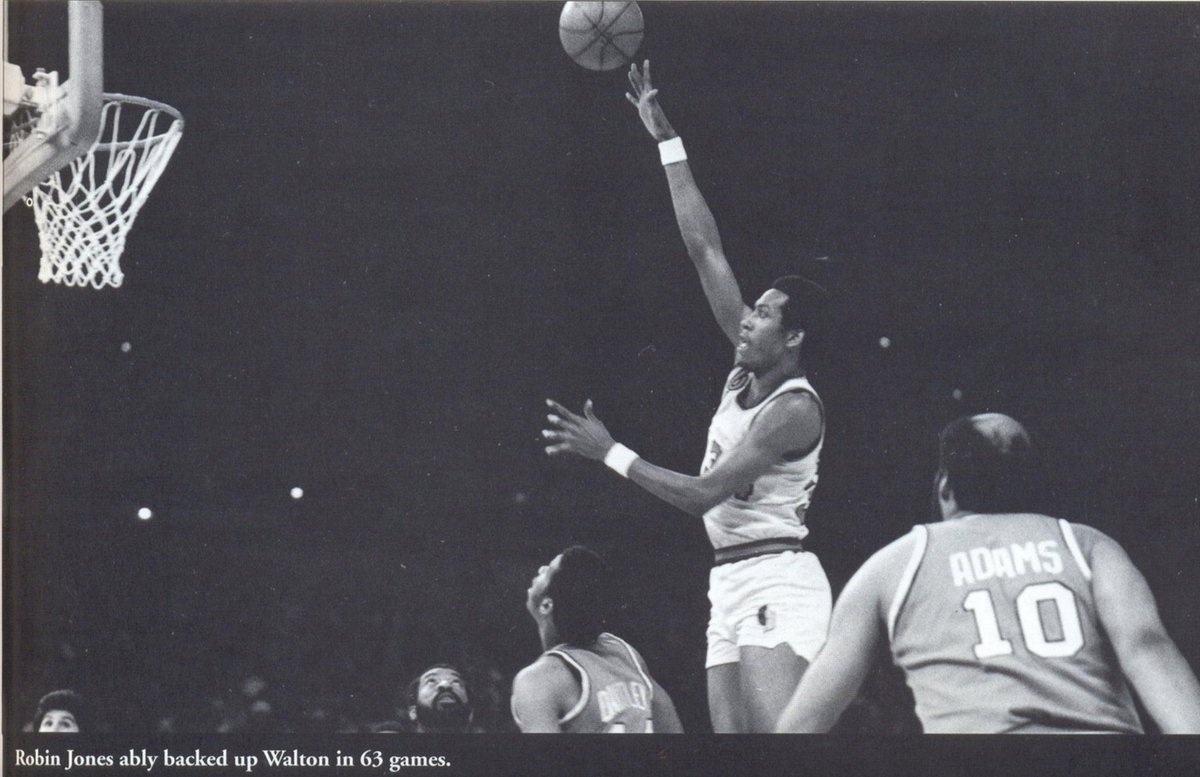 77Blazers's tweet photo. Feb 2 - #HBD in Heaven to @trailblazers Champion #RobinJones
Jones, known as "The Rubberband Man," was signed to a FA contract to backup #BillWalton in the summer of 1976. He started the 15 games Walton missed and averaged 12 points and 10.6 rebounds in those games.
Jones was traded to @HoustonRockets after the Championship season for #TomOwens. Jones played 5 years in Europe 5 years before returning home.
Jones worked in marketing for @AnheuserBusch. In 1995, he suffered a stroke and retired from Anheuser-Busch the next year as Illinois director of marketing.
Jones passed away on July 16, 2018.
#RipCity #ThisDateinBlazersHistory #Blazers