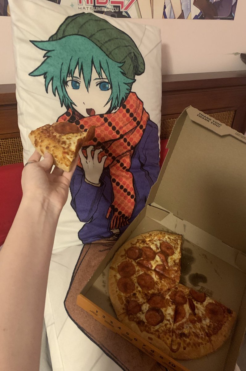 robotstab's tweet photo. The creature receives his feeding https://t.co/WQrk88GYiw