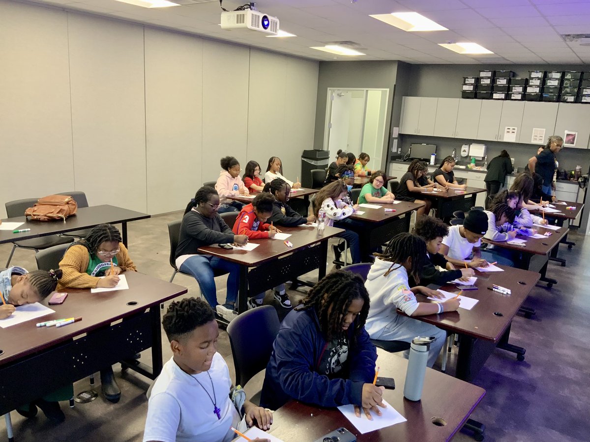 shadowbriares's tweet photo. NASA Exploration Academy… #Schoolchoice #SteamMagnet #ShadowbriarES7 https://t.co/pjXUIyCLTo