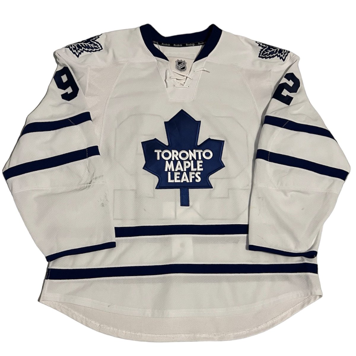 LetsGoHomeBaby's tweet photo. @CVerhaeghe21 any interest in this. Your first Leafs jersey. https://t.co/ZdiPjvVHol