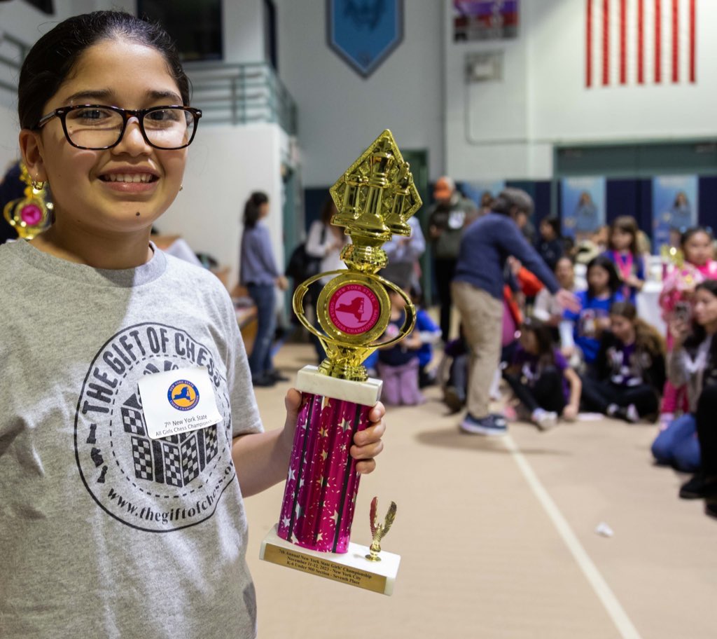 thegiftofchess's tweet image. How it started vs How it’s going