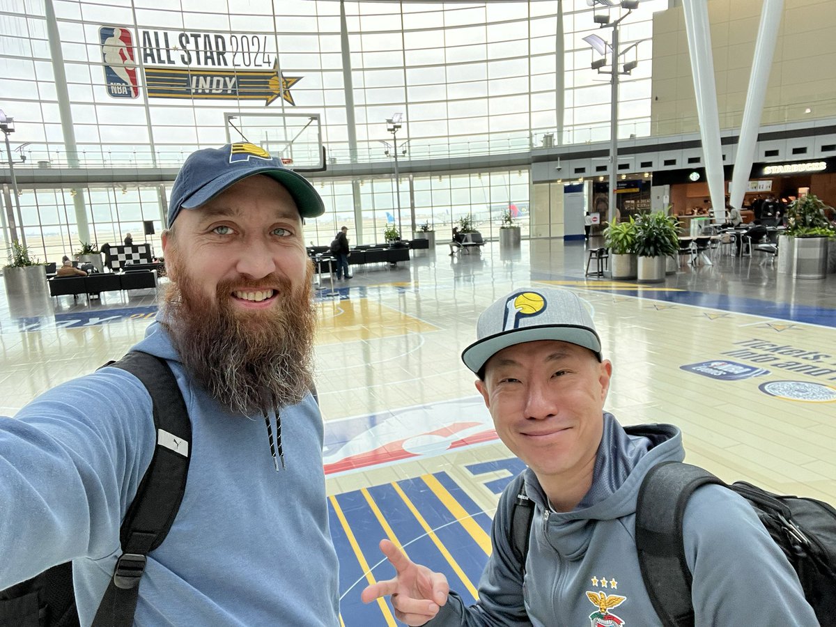NaptownNets's tweet photo. Naptown Nets heading to the other basketball state! See ya soon North Carolina! #DukeVsUNC #GoPacers https://t.co/TY0hd9sDSV