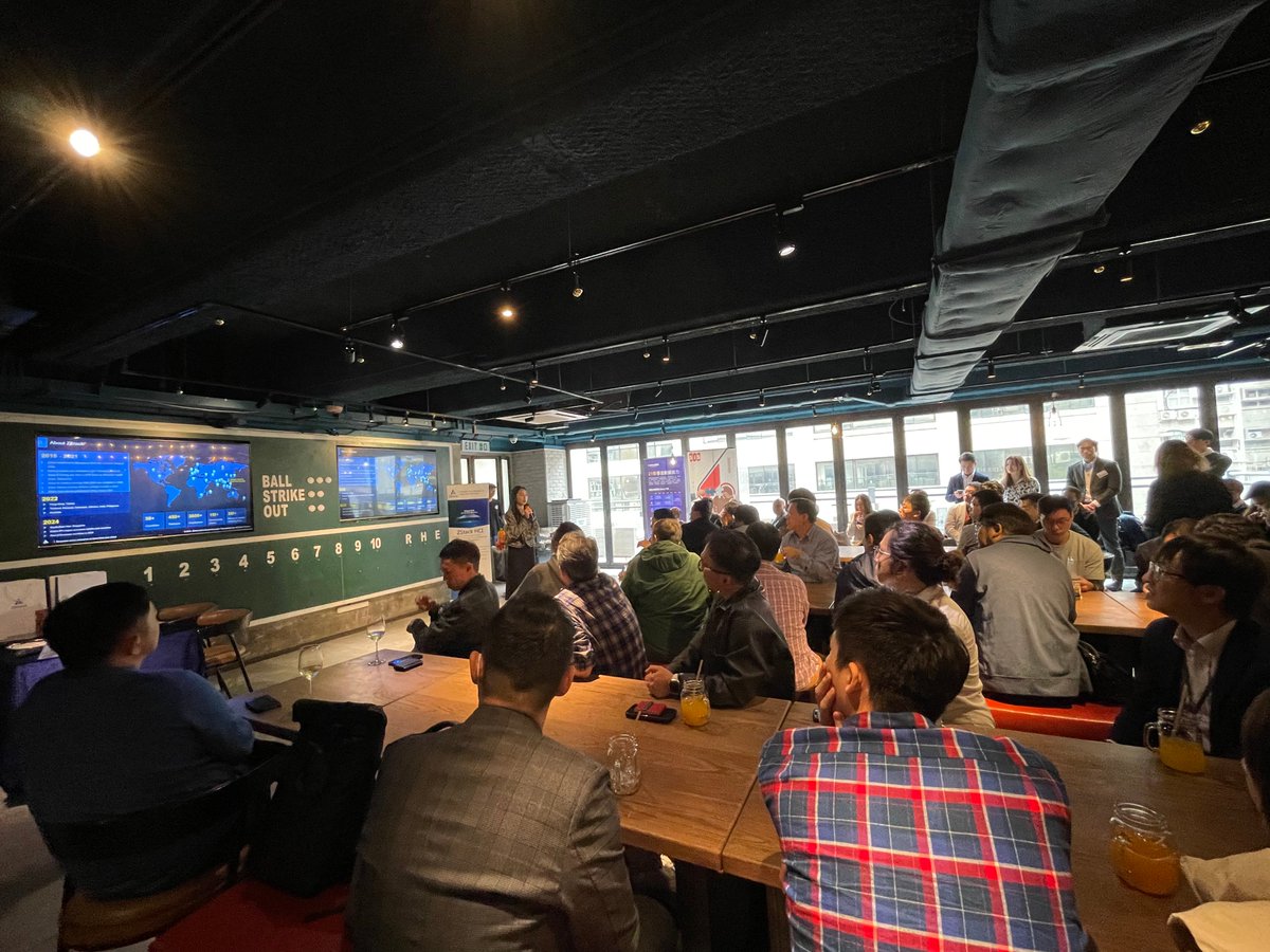 ZStackCloud's tweet photo. Happy Friday! 😊 Lots going on with the team #ZStack! We are super excited to share that our #1st partner event with SiS International in #HongKong was a great success and overwhelming! We got a full house 💯 in this afternoon😉 🙌🏻
Details: https://t.co/LnpLOiO62K https://t.co/tuXr1p9SAo