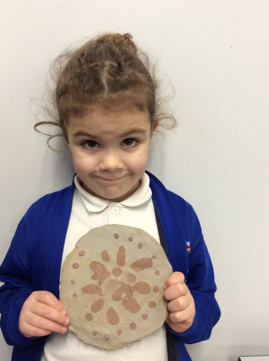 NectonY2's tweet image. Maple class are really enjoying our craft topic this term in our art lesson. We have practised clay work skills working in response to Anthony Gormley, made repeating patterns on clay tiles and tried our hand at paper weaving. 🧑‍🎨📷@NectonPrimary