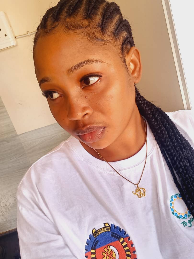 KimSimataa's tweet image. Not so active on this brutal app.am just posting to show proof of life😘