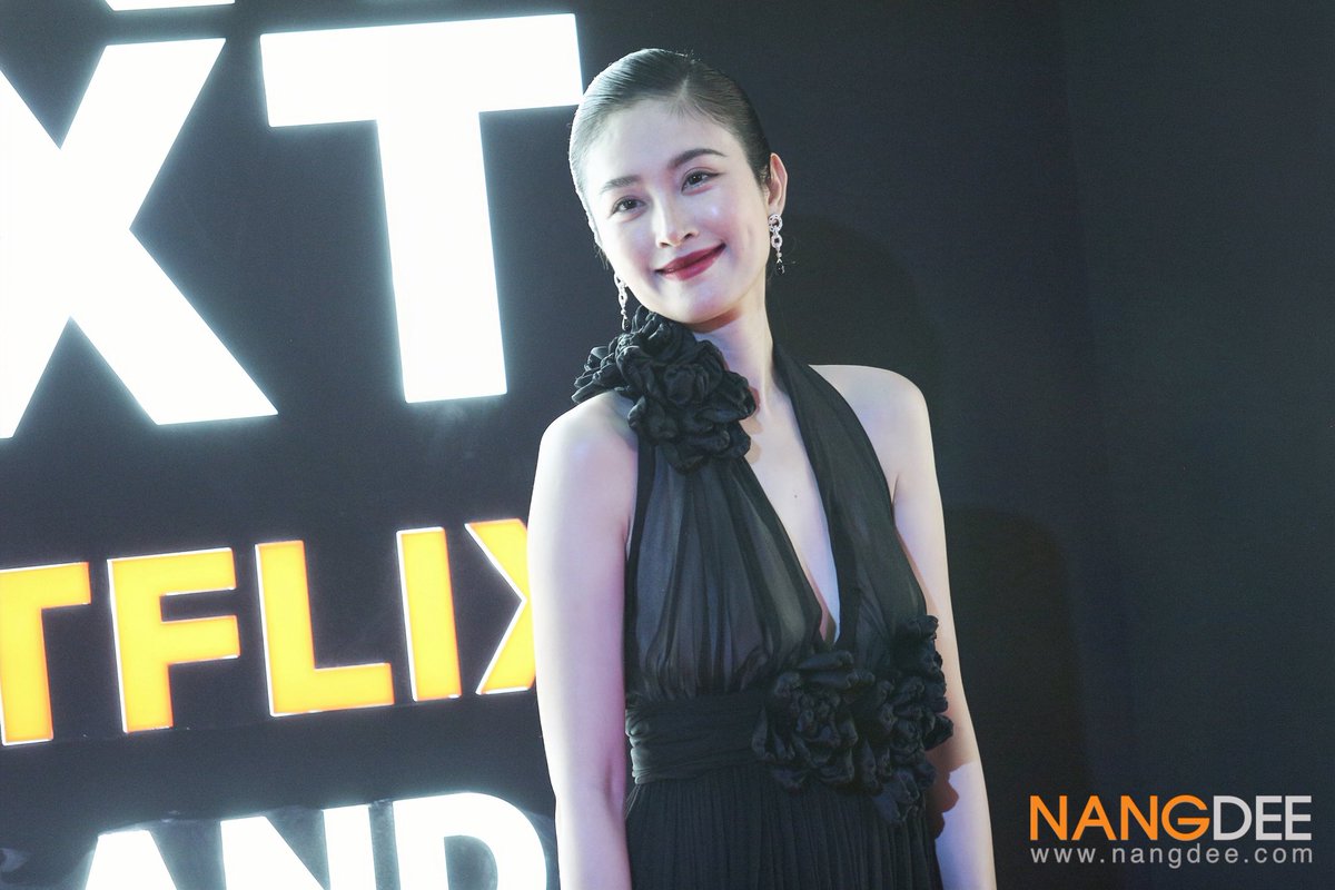 Nangdee's tweet photo. "นุ่น วรนุช" และ "ปอย ตรีชฏา" ในงานเปิดตัวไลน์อัปคอนเทนต์ใหม่ จาก Netflix ปี 2024 "Next on Netflix Thailand 2024 มันส์ถึงใจ เล่นใหญ่กว่าเดิม!"
#นุ่นวรนุช #nuneworanuch
#poydtreechada #ปอยตรีชฏา
#NextOnNetflixThailand
#NetflixTH #ทีไทยทีมันส์
#Nangdeedotcom https://t.co/YgigcedxEZ