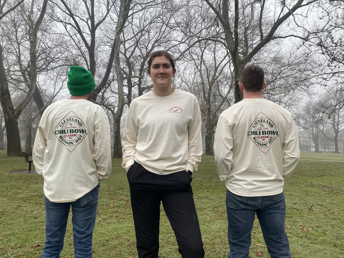 HermesCleveland's tweet photo. 🔥🌶️Things are certainly heating up as we get closer to race day for the Chili Bowl Classic at @HofbrauhausCLE  - check out the swag included with registration! #heatingup #chilibowlclassic #runninhot #thisiscle #runcleveland #runcle #5K https://t.co/Ed6iOlLHOF