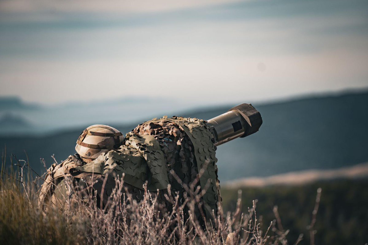 Contrôle de tir des pelotons de reconnaissance et d’intervention du @1erSpahis à Canjuers, organisé par le #1RCA, pour éprouver les savoir-faire individuels et collectifs.