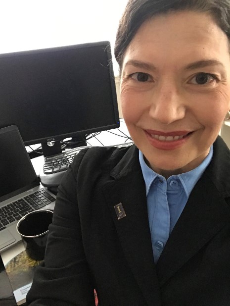 RainGardenUIUC's tweet photo. Dir. Eliana Brown and Assistant Dir. Layne Knoche have had a busy week!
As part of the Wilderness Wednesday series, Eliana gave a webinar about me and stormwater. From Wed-Fri, Layne has been attending #iLandscape to bring back info to make me even better!
#iLandscape2024 https://t.co/oTUwTym4Qk