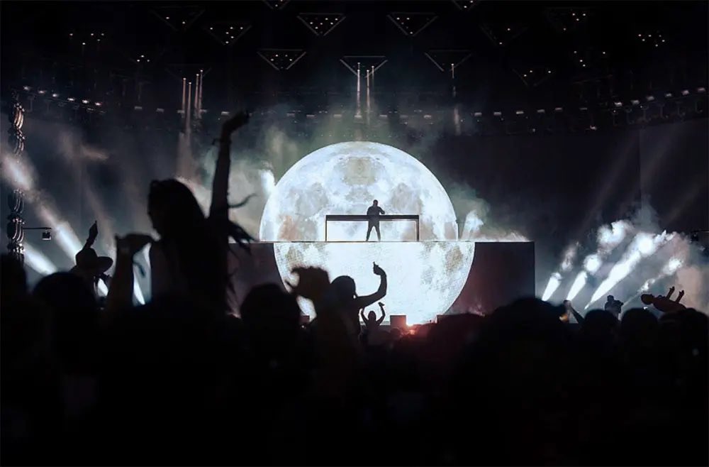 SteveAngello's tweet photo. If you haven’t heard already… 🌵☀️ @coachella https://t.co/hilFaKRRT4