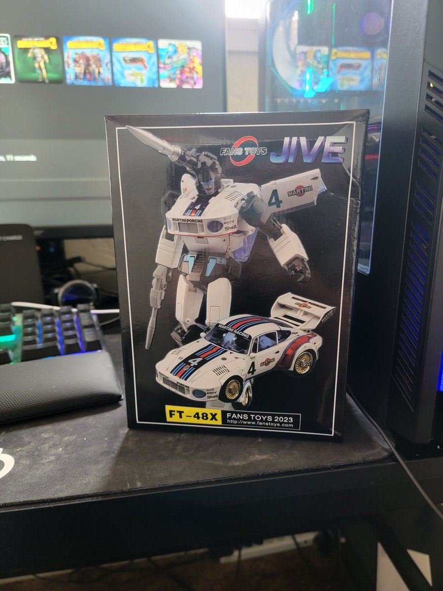 AlphaNine2's tweet image. Jazz came in! He was so unexpected that he haulted my fun on #BaldursGate3 for at least an hour. What an amazing figure! #transformers