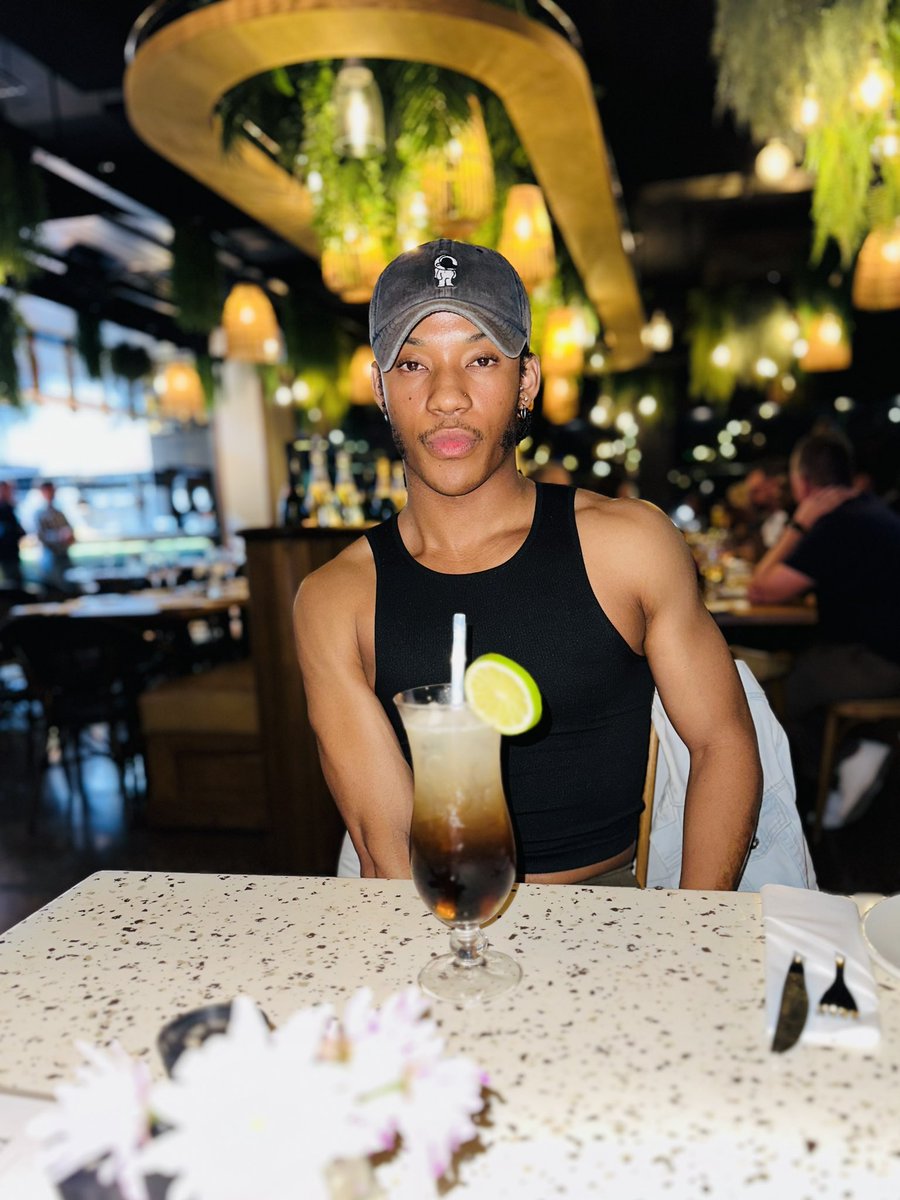 SkySimphiwe tweet picture