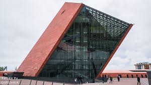 GŁUPI I ZŁY DYREKTOR MUZEUM II WOJNY ŚWIATOWEJ W GDAŃSKU - KTÓRY ZEPSUŁ WYJĄTKOWĄ NA ŚWIECIE W MOMENCIE POWSTANIA WYSTAWĘ
W DODATKU POZWOLIŁ NA DZIAŁANIE NA DOLE MUZEUM DZIADOWSKIEGO BARU ZE ŚMIERDZĄCYM JEDZENIEM 
(CAŁE MUZEUM ŚMIERDZI )

ZWOLNIONY !!!!

GDAŃSK SIĘ RADUJE !!!