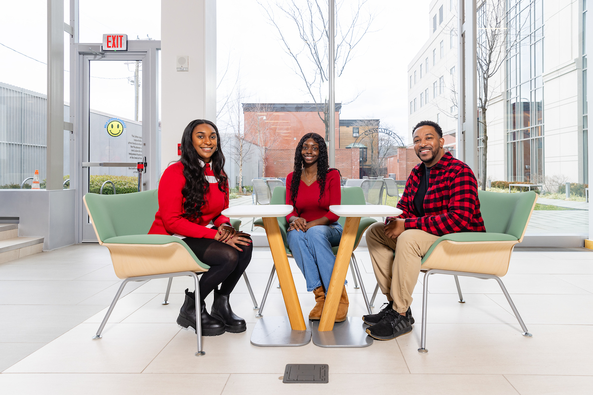 Check out @fmetlock, A PhD cardiovascular nurse researcher, and Quinn Ellis and Dezneaire Billings, two MSN (Entry Into Nursing) students and future cardiovascular nurses... all in red #WearRedDay #HeartMonth