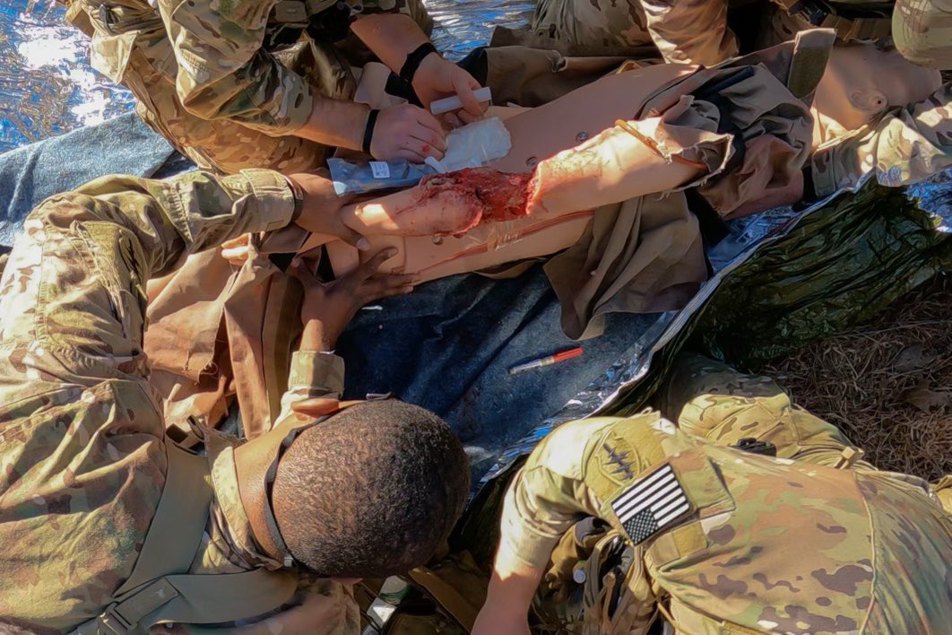 5thForces's tweet photo. Iron Sharpens Iron
5th Special Forces Group (Airborne) SFOD-Aβs alongside 96th Civil Affairs Battalion (Airborne) Soldiers participate in a Tactical Skills Assessment, January 30- February 1, 2024 at Fort Campbell, Ky.
@1st_SF_Command
#DOL #TrainHowYouFight #AlwaysReady
οΏΌ https://t.co/WGrCMFpk0M