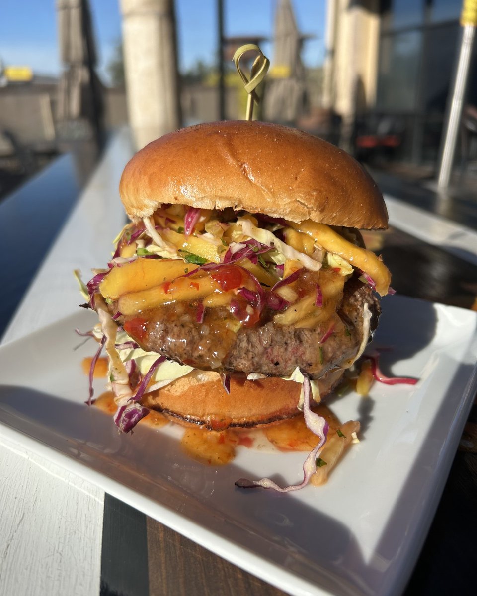 Come in and grab a burger for a perfect way to end the week. 🍔

#eldorado #eldoradoca #folsom #ca #folsomeats #folsomfoodie #folsomca #visitfolsom #foodie #localeats #californiaeats #californiafood #burger #patio #patioeats #outdoordining #RelishBurgerBar