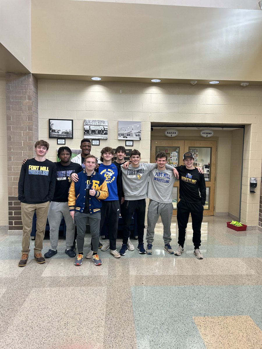 CoachLewis_FM's tweet photo. We had some state champions come read to our 2nd graders today. Wishing these guys good luck as they start the playoffs tomorrow. https://t.co/LGkfsegqfn