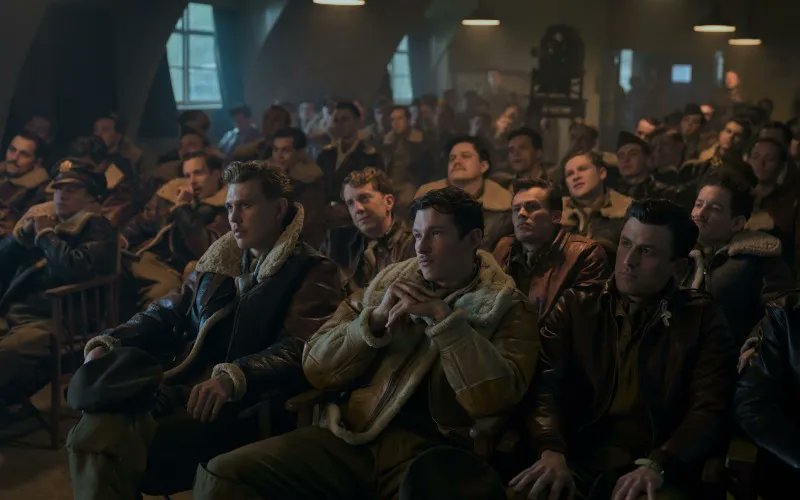 fanserviceweb's tweet photo. Aunque sigue costando diferenciar a secundarios y no haya explicado mucho alguna cuestión histórica, el tercer capítulo de #MastersOfTheAir despliega una acción espectacular y a ratos aterradora. La serie sigue prometiendo mucho.
https://t.co/RsC7UH0ycX https://t.co/yl4ri2bchr