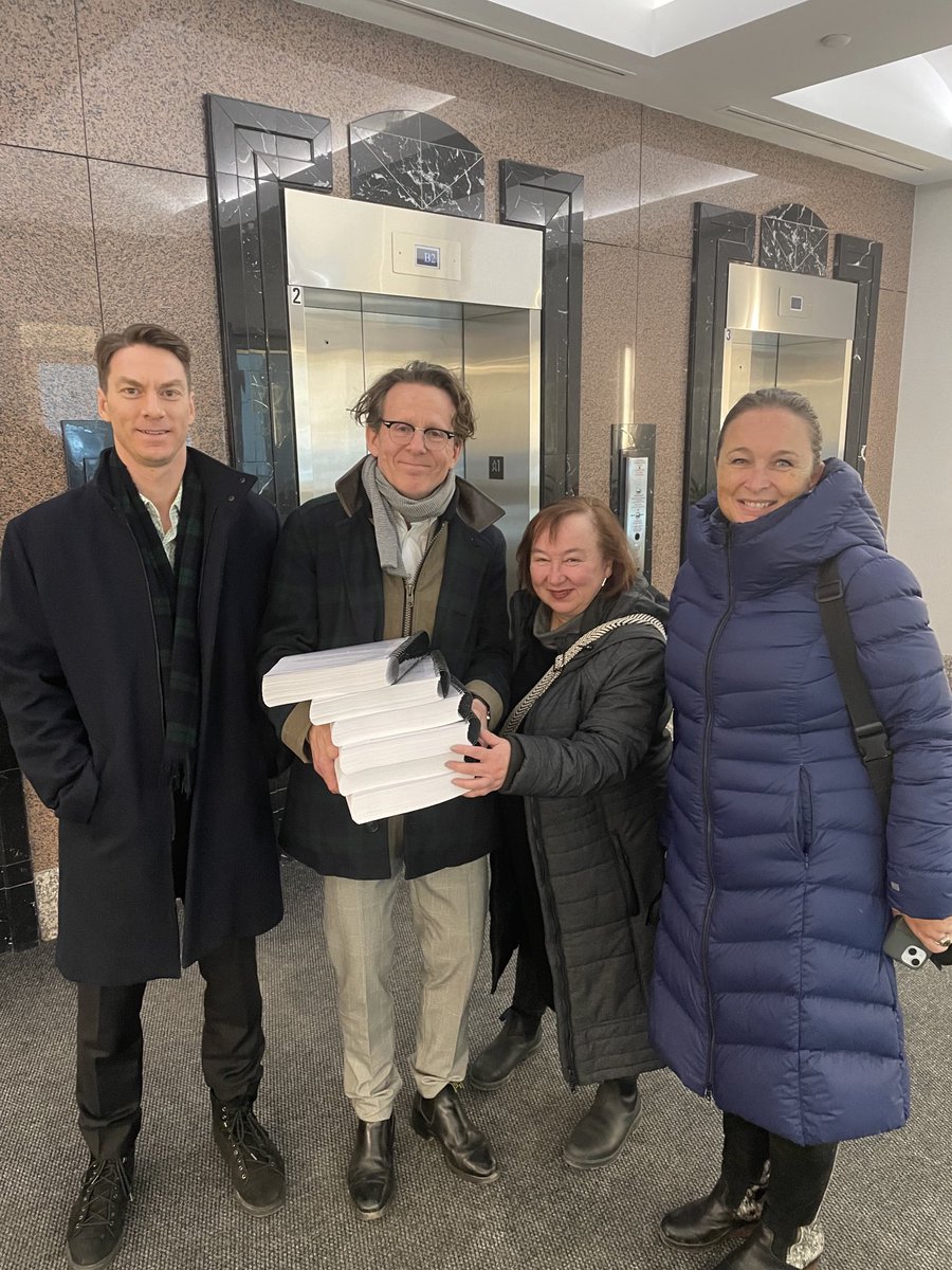 Heading to see Canada’s Minister of Heritage Pascale St-Onge to hand  deliver over 4000 letters in support of the #canadamusicfund @cimamusic75 <a href="/canmuspub/">Music Publishers Canada</a> @adiisq @apem_