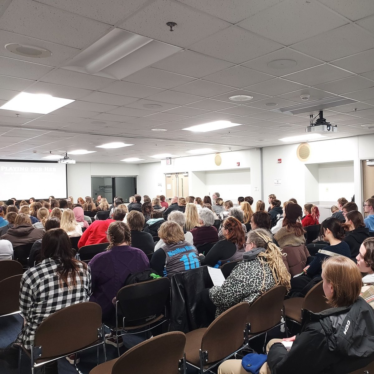 stcloudstate's tweet photo. Thank you to the nearly 200 people who attended SCSU's Playing for Her event Jan. 30, which was organized by the @scsuwomenscentr and @SCSUHuskies!

The event was dedicated to celebrating women student-athletes at SCSU and featured a diverse panel of student-athletes and leaders. https://t.co/1WGfAdXUDT