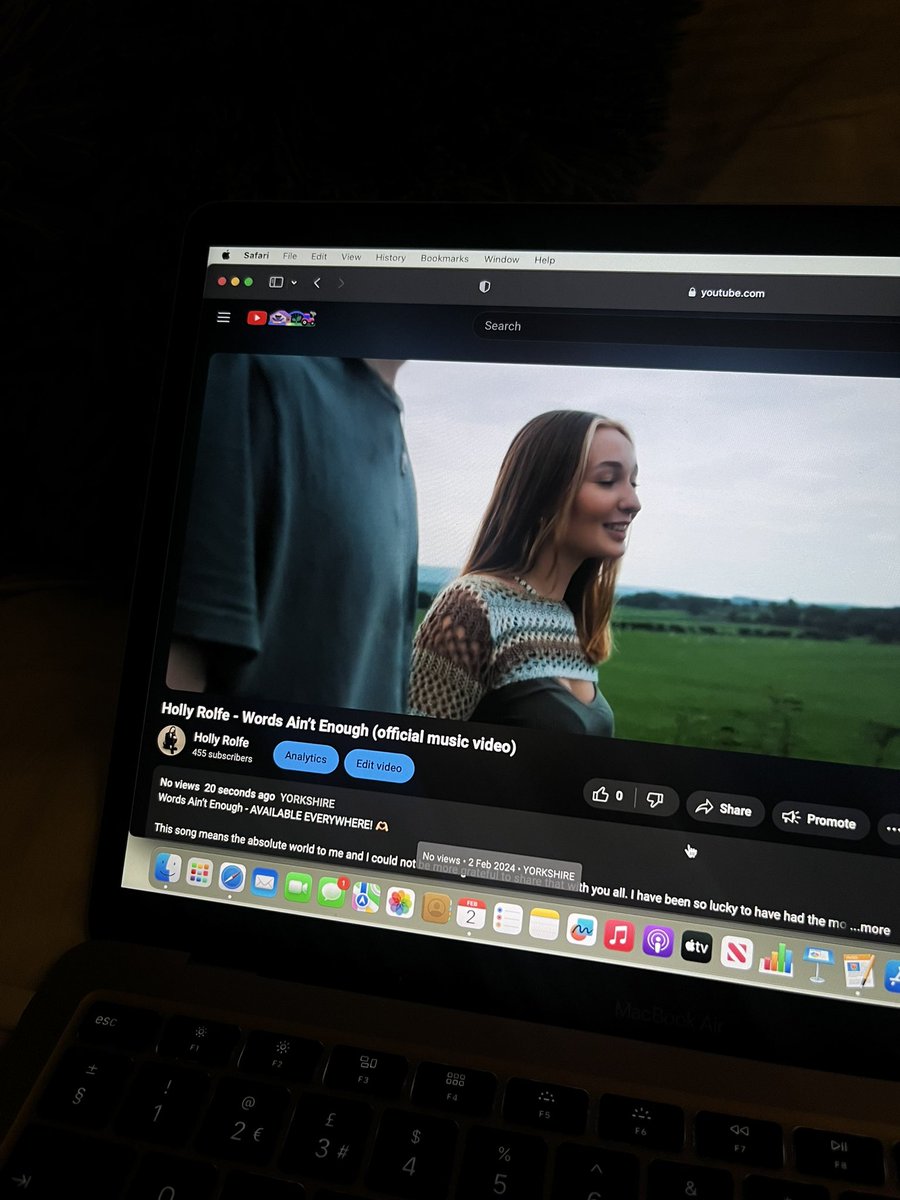 MY MUSIC VIDEO IS OUT !!! 🎥 

youtu.be/5GFqY-Z1kUs?si…