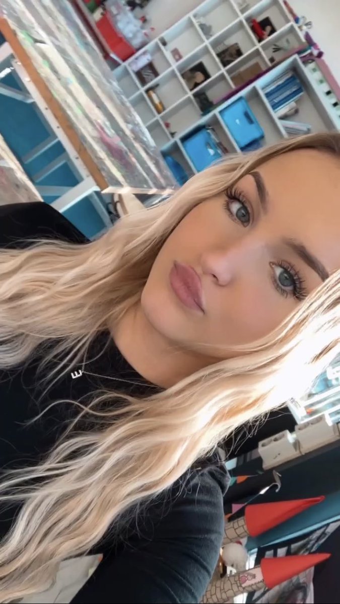 GoddessJen44's tweet photo. paying for myself is below me, thats why he pays for me 🎀🤭

Princess Goddess finbrat Finsub findom femdom Paypig drain rinse sub HumanAtm Cashslave Debtslave cashmeet Fetish findomnl paypignl femdom https://t.co/kVHnOfvyYc