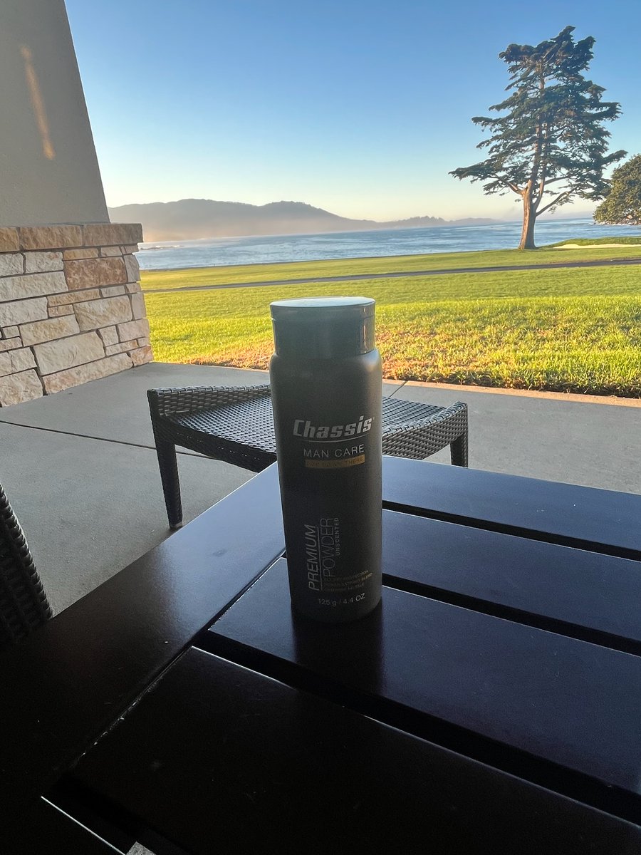 ChassisForMen's tweet image. Chassis at the 18th hole at Pebble Beach. Hoping all the players and caddies stay fresh and chafe free at this week at this week's PGA Tour event. ⛳️#ChassisPremiumPowder
#PebbleBeach
#GolfLife
#LuxuryGrooming
#GolfCourseViews
#ChassisForMen
#18thHole
#GolfersParadise
#NoChafing