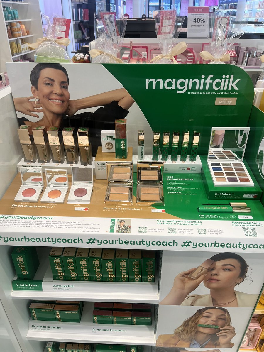 ONlKASON_'s tweet image. «Magnifaiik» by Christina Cordula 😭