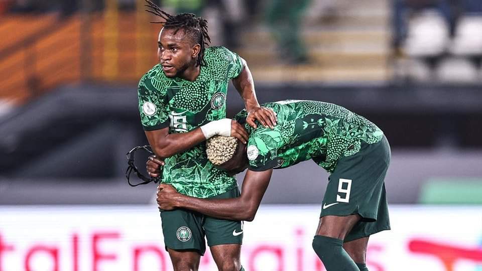 sportybetgh's tweet photo. Nigeria leads the game with a 1-0 lead into the first half break thanks to Ademola Lookman's goal on the 41' minute.
#GetSporty #AFCON2023 #SuperEagles https://t.co/Yo0ugFkSXB