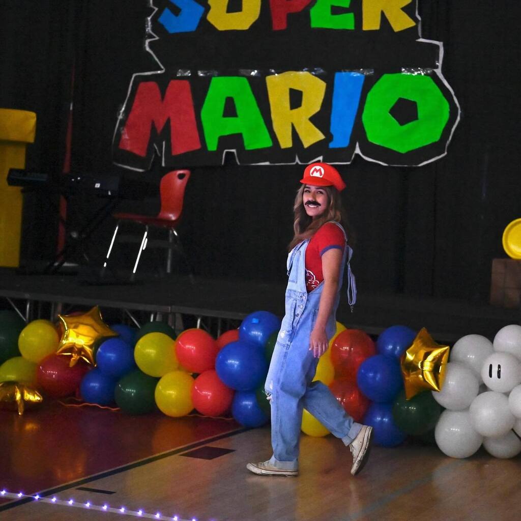 Hanford High School tweet media