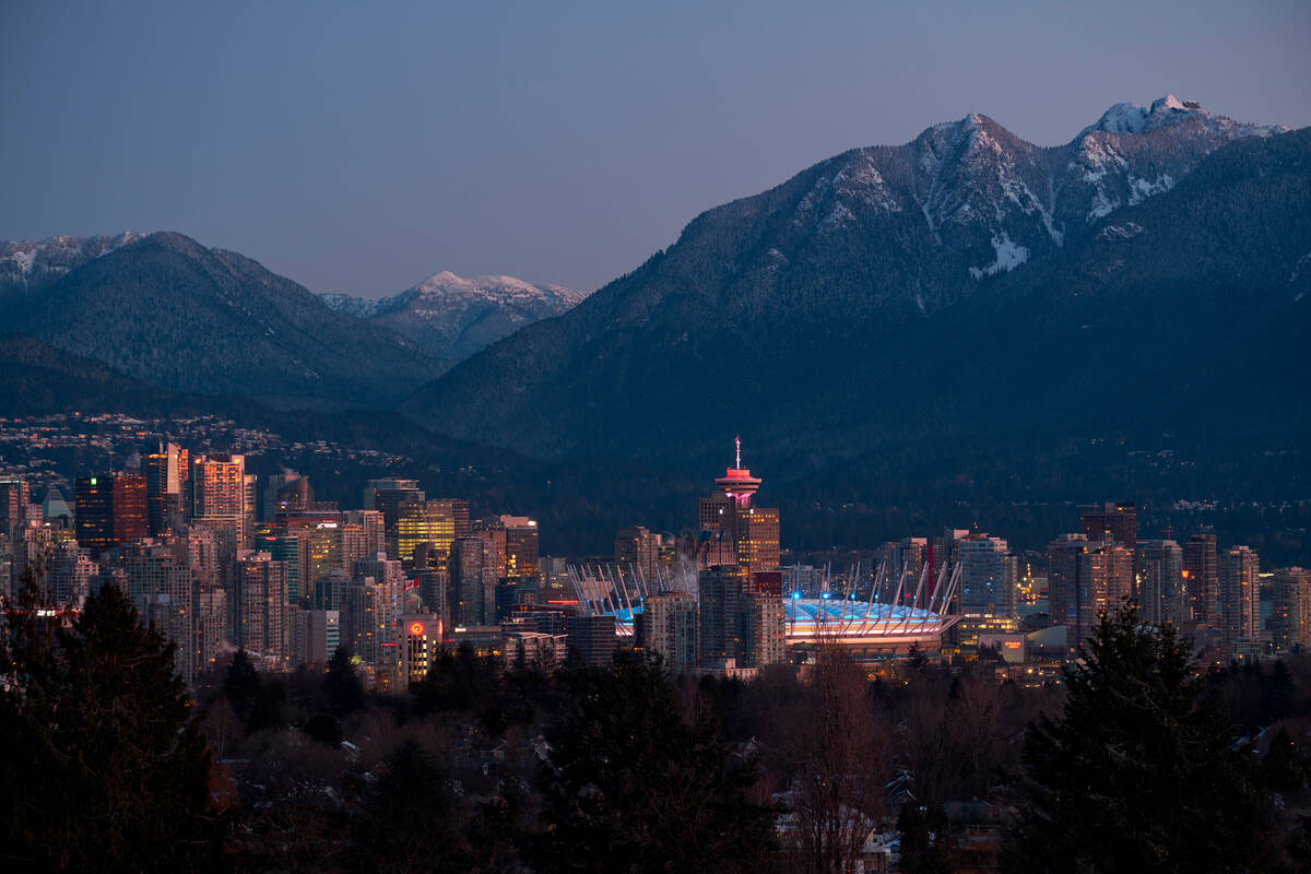 MeetVancouver's tweet photo. Vancouver is home to entrepreneurs, experts, and innovators. Uniquely positioned next to nature, our city is a hub for creative industries, research facilities, and renowned universities. 

To change the way you see your industry, look at it from Vancouver:https://t.co/ZdHSf9vzNd https://t.co/9WeBMJECLp