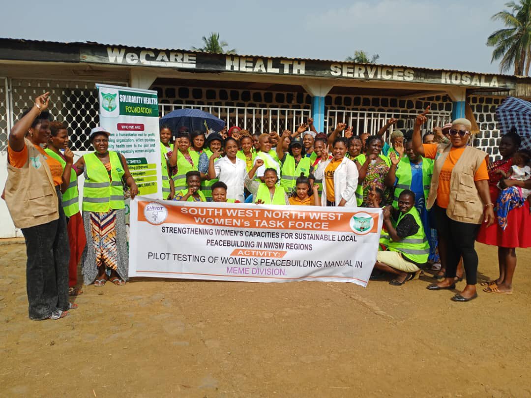 Snwot4's tweet image. In #Kosala, #Kumba of the Meme division of the South West we tested the Community Cleanup 4 Peace model under the leadership &amp;amp; coordination of the Meme division Lead organisation @SolidarityHeal1. Community members including Persons Living with Disabilities (PWDs) were involved.