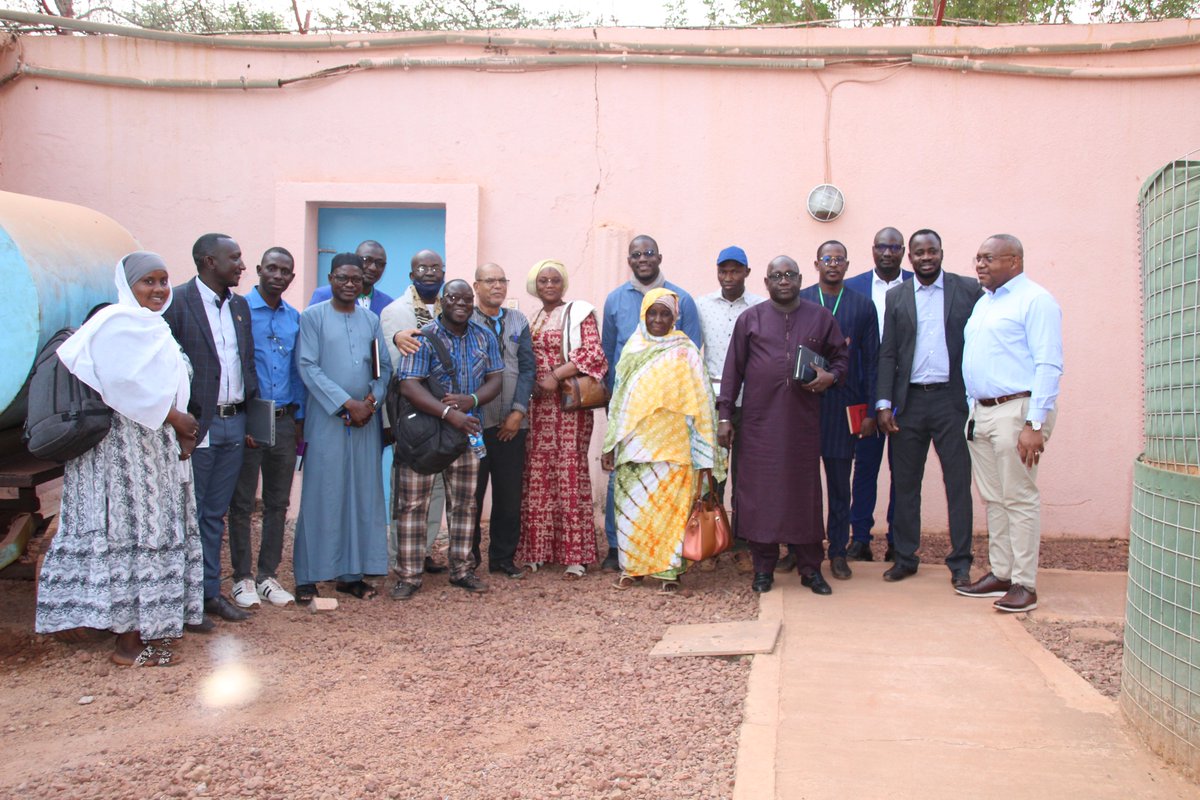 1/2 : 📍 En visite les 1er et 2 février 2024 à #Mopti, le Représentant Résident Adjoint du <a href="/PNUDMALI/">PNUD MALI</a>, <a href="/RolandZSeri/">Roland SERI</a>, a rencontré l'équipe terrain, les agences <a href="/onu_mali/">ONU MALI</a> &amp; les partenaires pour renforcer les synergies d’intervention du PNUD au service des populations #Mali.ennes 🇲🇱.