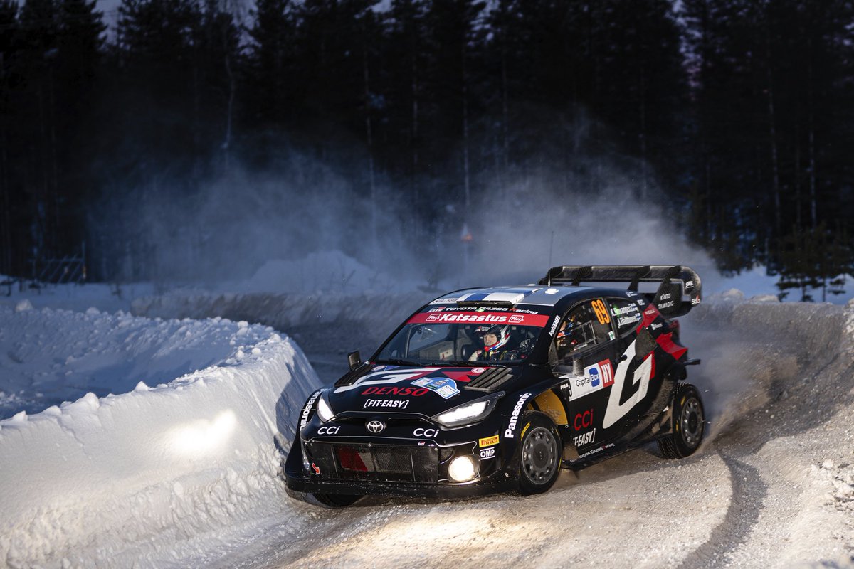 JonneHalttunen's tweet photo. So good to be back at the office 🤙
We had fun on @arcticlaplandrally stages and a really good feeling in the car!
We are leading tonight with a 24.6s gap on Elfyn and Scott.
#arcticrallylapland #kallerovanperä #jonnehalttunen #tgr_wrc #konnegroup #okauto #unibet #marinefi https://t.co/r2ZrXIiZQP