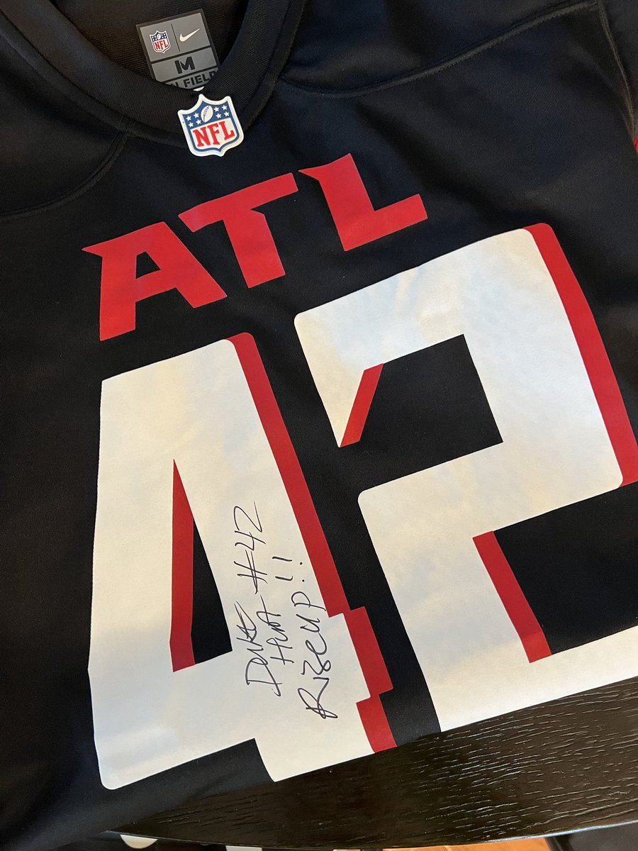 Kelly Lynch Manor tweet media