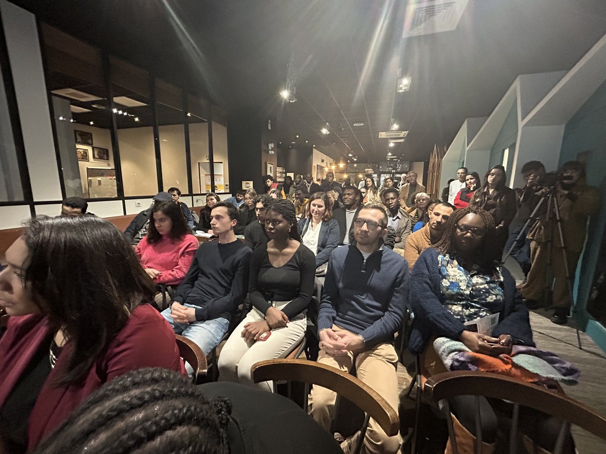 2e édition des conversations citoyennes à Lille Business Act for Democracy” pour l’Afrique : Renforcer l’action citoyenne et sociale des entreprises. <a href="/xavierbertrand/">Xavier Bertrand</a> nous a fait l’honneur d’introduire ces conversations merci 🙏 <a href="/JMAfrique/">Je m'engage pour l'Afrique.</a>