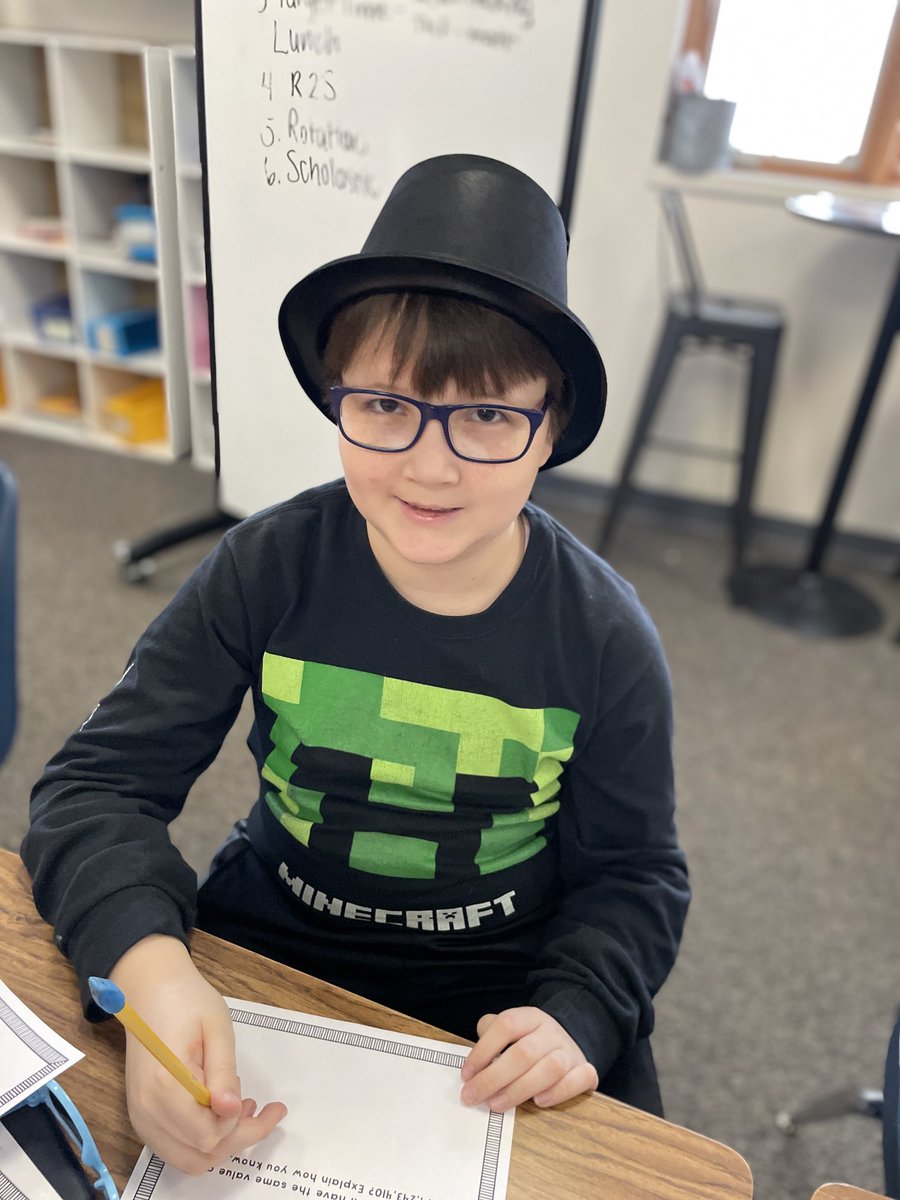 PCSD_GB's tweet photo. More #RaiderStrong 5th graders enjoying a Math Magic learning day @PCSD_GB ! 🪄😁 https://t.co/ZdbbkoLgyA