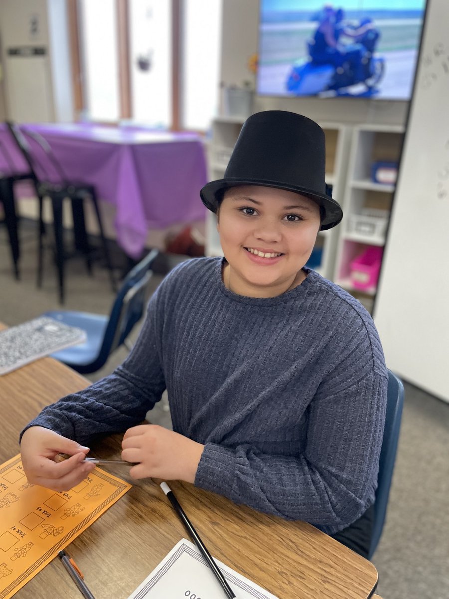 PCSD_GB's tweet photo. More #RaiderStrong 5th graders enjoying a Math Magic learning day @PCSD_GB ! 🪄😁 https://t.co/ZdbbkoLgyA