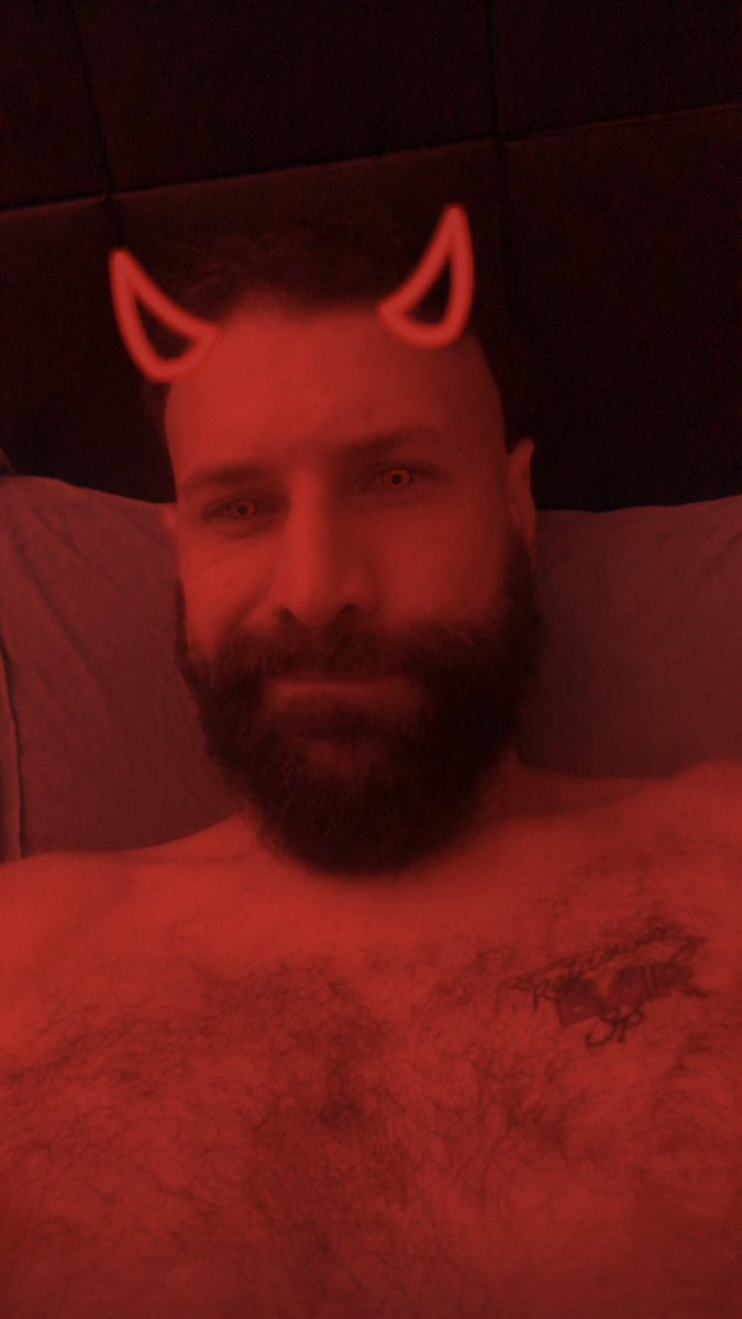RetrowaveBar's tweet photo. Esta #SextaGótica aqui no #RetrowaveBar teremos #Comidinhas Double Taça de #Vinho Tinto Argentino ou Chileno #Drinks Refrescantes.

#VilaBuarque #CentroDeSP

#HairyChested

Salve #Yemanjá! https://t.co/DOMx31LtHN