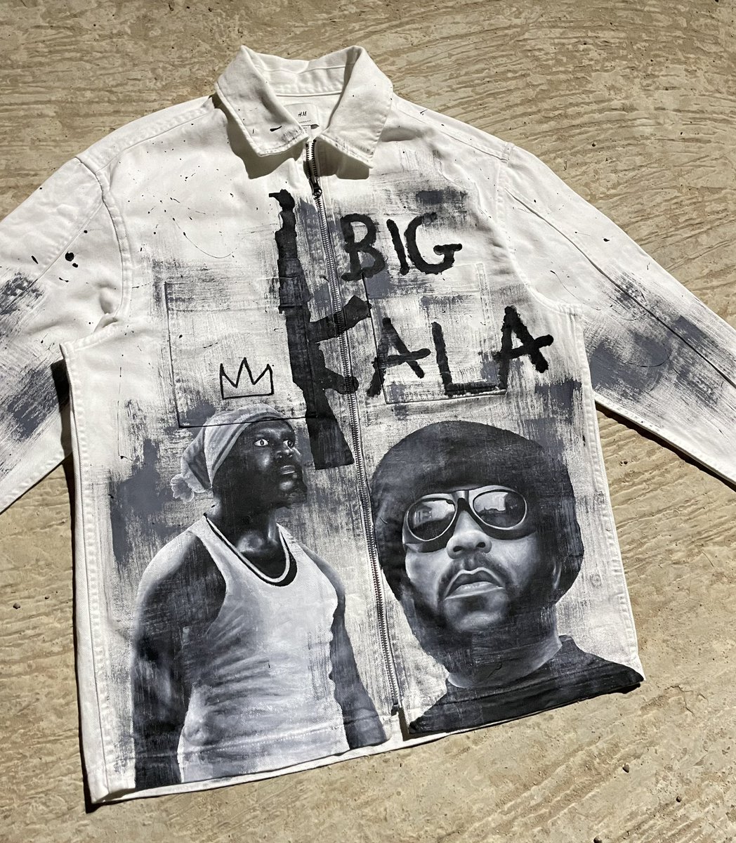 sheriffeyisitan's tweet photo. Hello Twitter…I hand painted this @Odumodublvck_ 1of1🎨🍀…kindly RT if this shows up on your TL, and mention him in the comments💚 https://t.co/w0KeLLeLAA