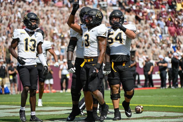 After a great phone call with @BrianHainesb and @coach_sclark i am blessed to receive my first Division 1 Offer from @AppState_FB!! @GWHSFootball1