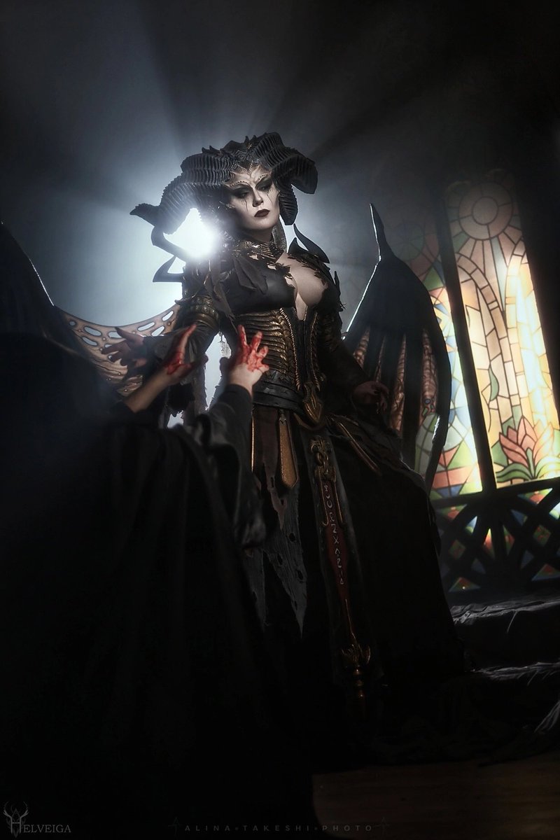 Hush, child 🤫

📸 <a href="/me_extravaganza/">МЫ Я Takeshi~</a> 

#DiabloIV #Lilith