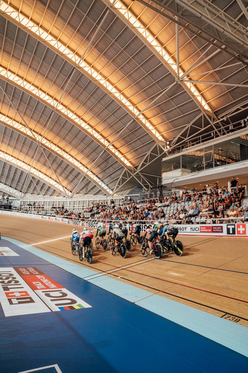 usacycling's tweet photo. Two elimination podiums for Jennifer Valente and Grant Koontz on Day 1 of the UCI Track Nations Cup in Adelaide! 🥇🥉#PedalingtoParis
📷: SW Pix https://t.co/oq5zkSIhLB